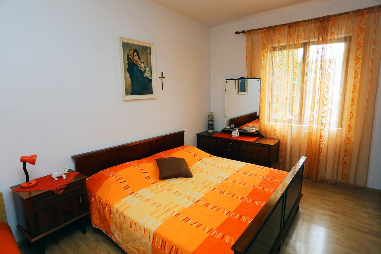 Apartments M&J Supetar Extérieur photo
