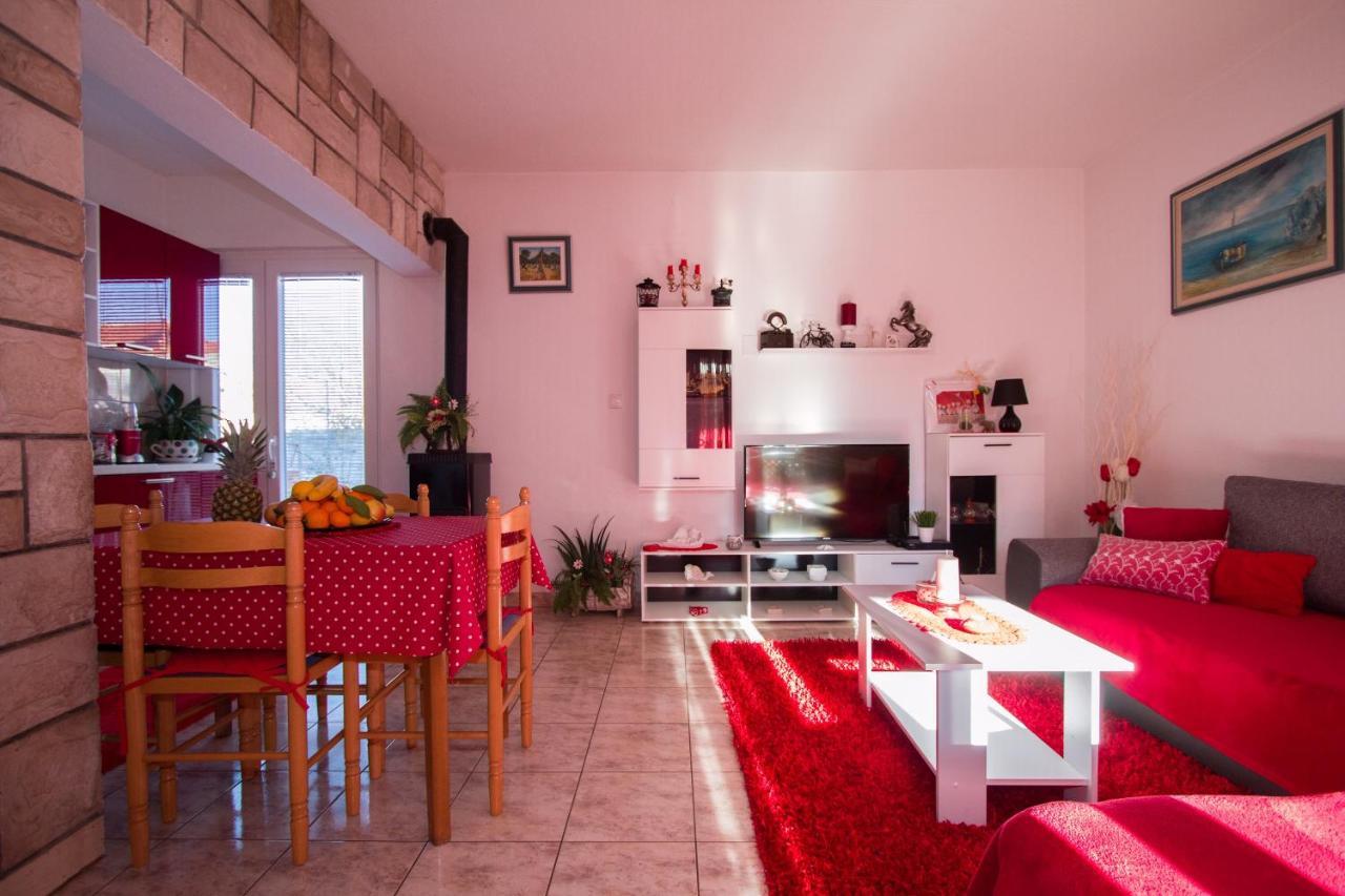Apartments M&J Supetar Extérieur photo
