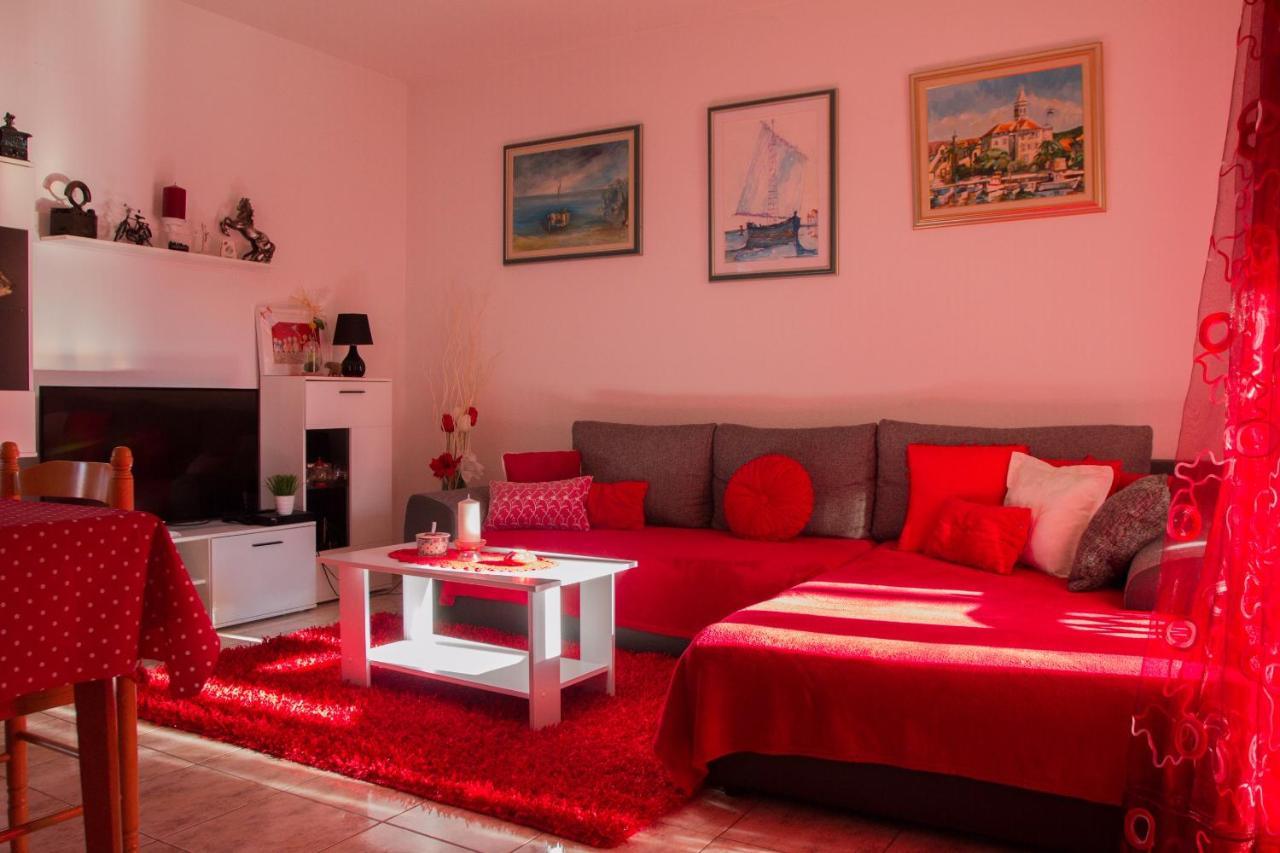 Apartments M&J Supetar Extérieur photo