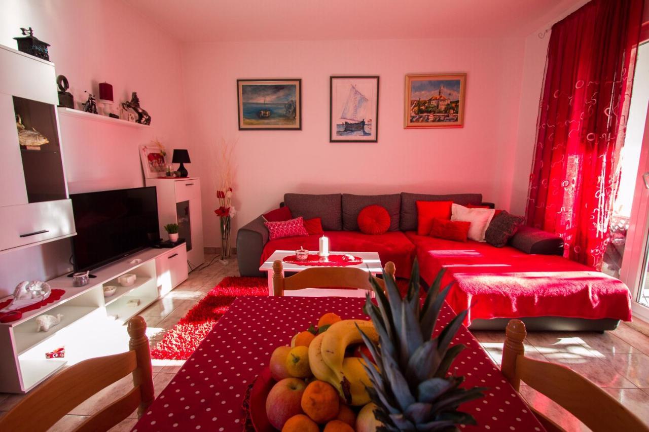 Apartments M&J Supetar Extérieur photo